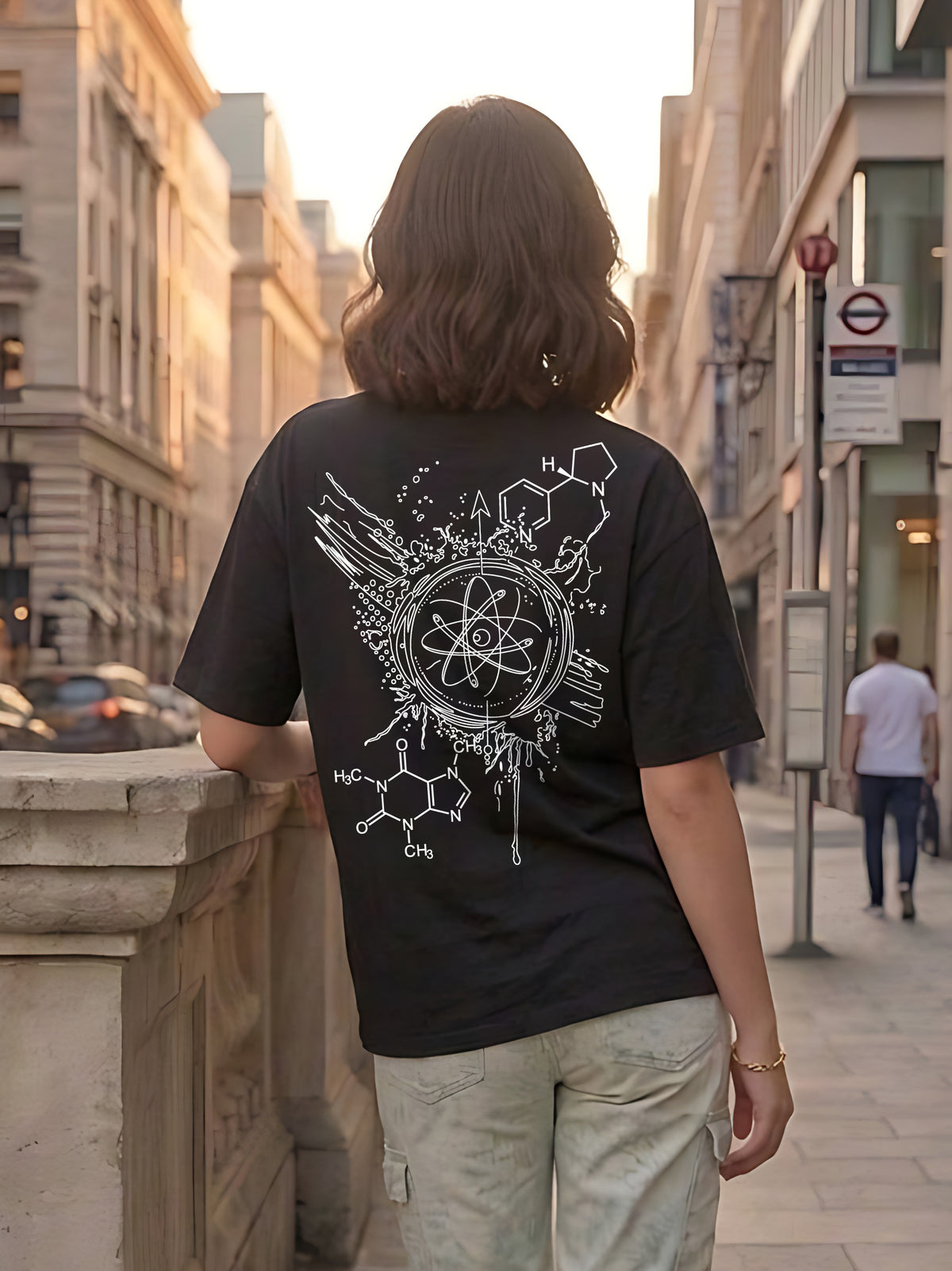 Graphic Oversized T-Shirt Quantum